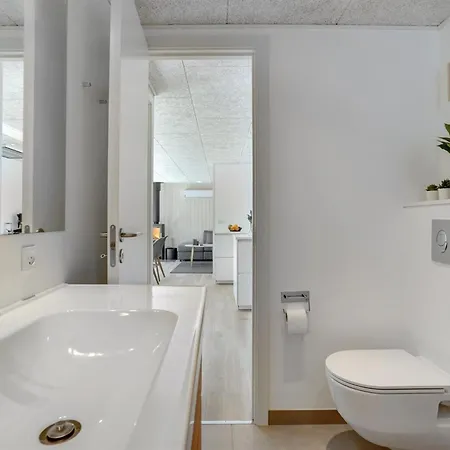 Arnetta - 1-5km From The Sea By Interhome *