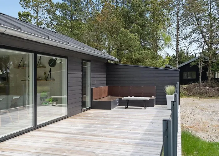 Arnetta - 1-5km From The Sea By Interhome *